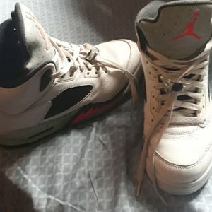 Jordan Retro 5 "Poison"
